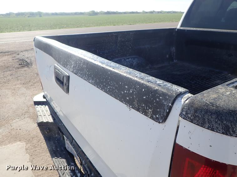 image for item DF1151 2011 GMC Sierra 2500 Crew Cab pickup truck