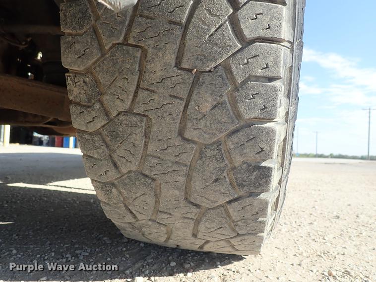 image for item DF1151 2011 GMC Sierra 2500 Crew Cab pickup truck