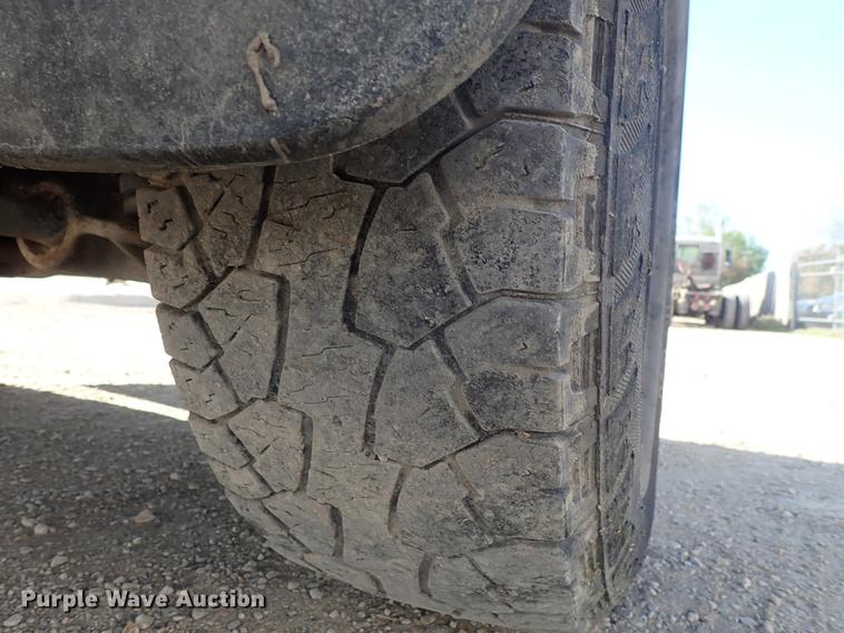 image for item DF1151 2011 GMC Sierra 2500 Crew Cab pickup truck