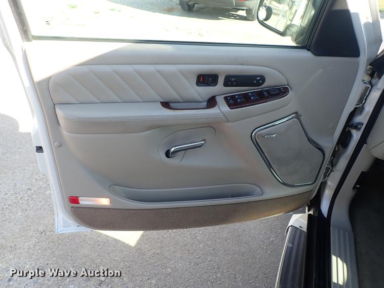 image for item DF1152 2006 Cadillac Escalade Platinum Platinum SUV