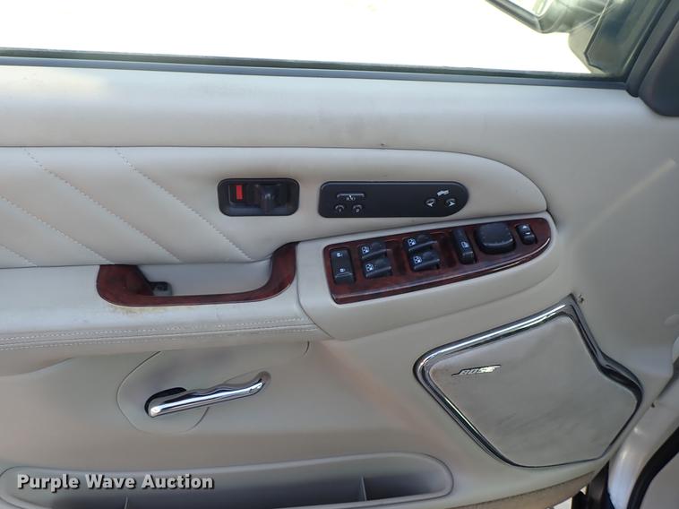 image for item DF1152 2006 Cadillac Escalade Platinum Platinum SUV