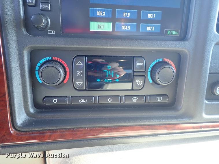 image for item DF1152 2006 Cadillac Escalade Platinum Platinum SUV