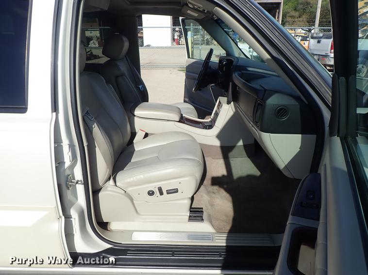 image for item DF1152 2006 Cadillac Escalade Platinum Platinum SUV