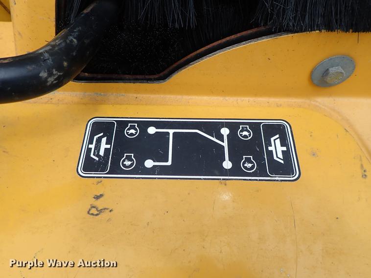 image for item DF1177 Vermeer BC1000XL chipper