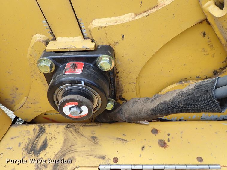 image for item DF1177 Vermeer BC1000XL chipper