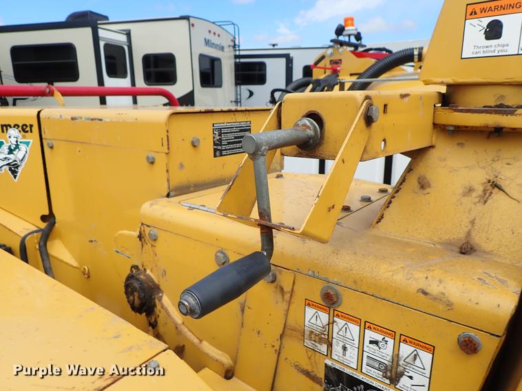 image for item DF1177 Vermeer BC1000XL chipper