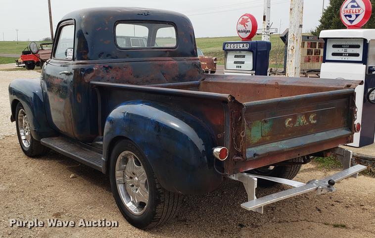 image for item DF3413 1950 GMC pickup truck