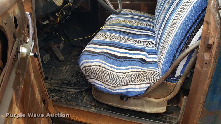 image for item DF3413 1950 GMC pickup truck