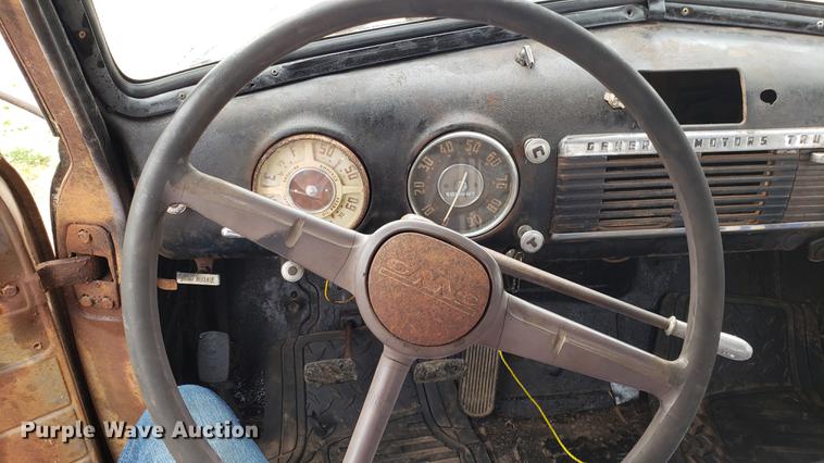 image for item DF3413 1950 GMC pickup truck