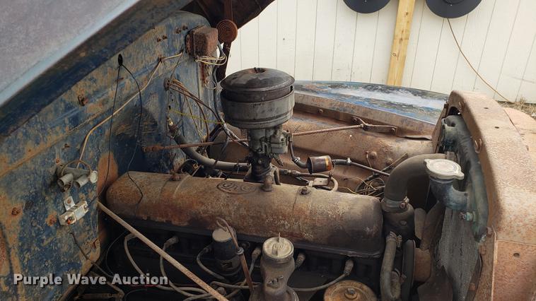 image for item DF3413 1950 GMC pickup truck