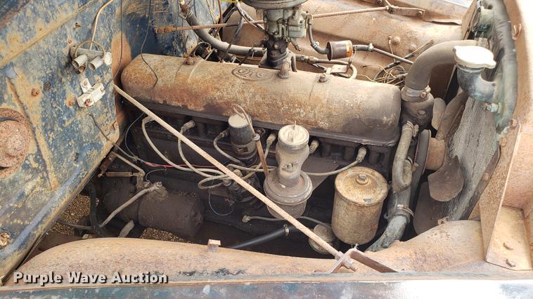 image for item DF3413 1950 GMC pickup truck