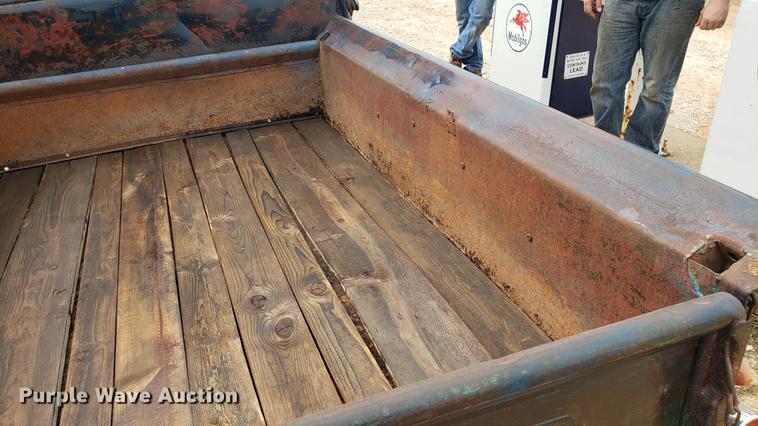 image for item DF3413 1950 GMC pickup truck