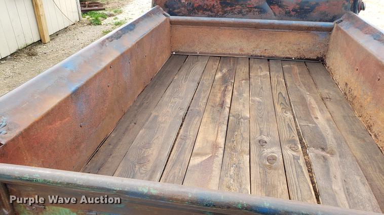 image for item DF3413 1950 GMC pickup truck