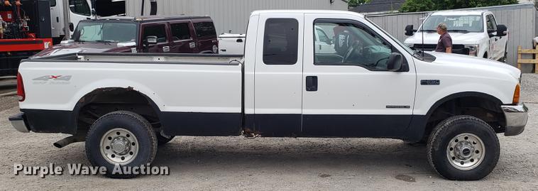 image for item DF3455 1999 Ford F250 Super Duty SuperCab pickup truck