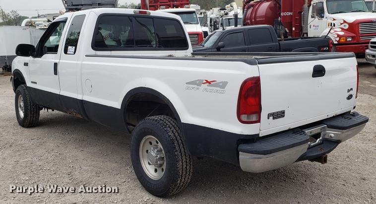 image for item DF3455 1999 Ford F250 Super Duty SuperCab pickup truck
