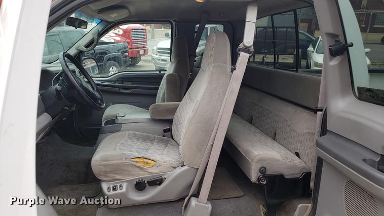 image for item DF3455 1999 Ford F250 Super Duty SuperCab pickup truck