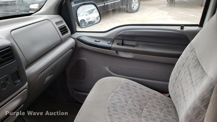 image for item DF3455 1999 Ford F250 Super Duty SuperCab pickup truck