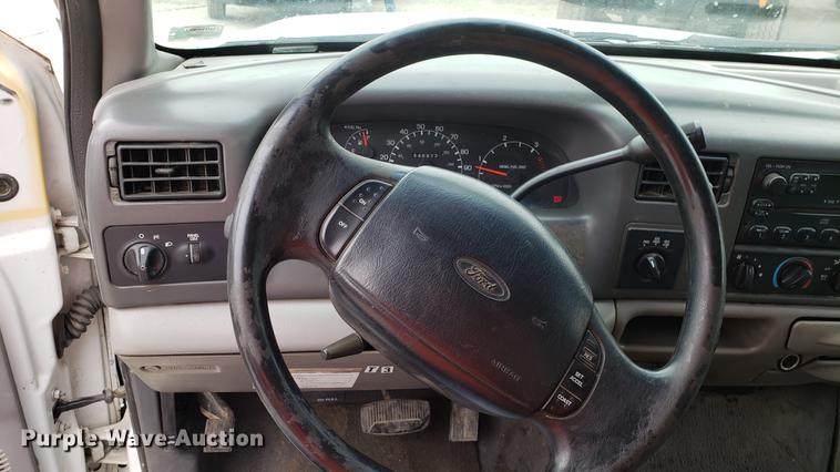 image for item DF3455 1999 Ford F250 Super Duty SuperCab pickup truck