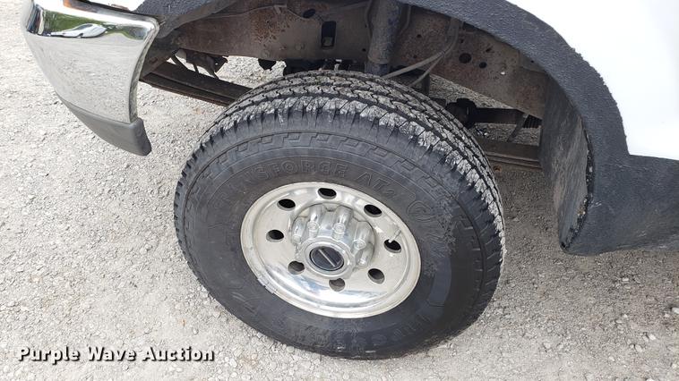 image for item DF3455 1999 Ford F250 Super Duty SuperCab pickup truck