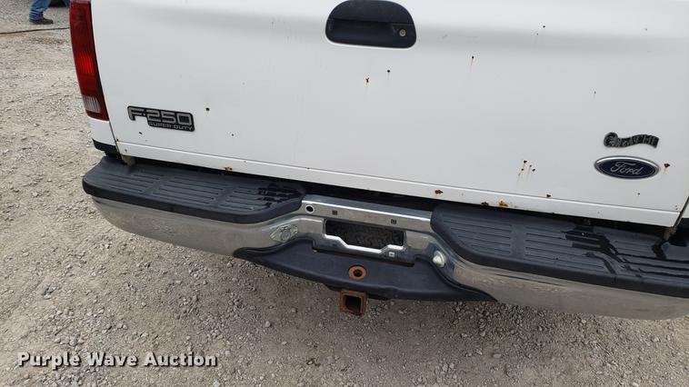 image for item DF3455 1999 Ford F250 Super Duty SuperCab pickup truck