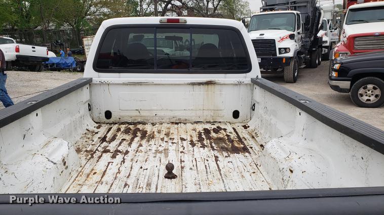 image for item DF3455 1999 Ford F250 Super Duty SuperCab pickup truck