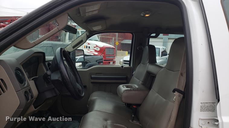 image for item DF3457 2008 Ford F450 Super Duty Crew Cab truck cab and chassis