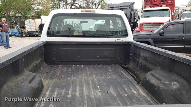 image for item DF3457 2008 Ford F450 Super Duty Crew Cab truck cab and chassis