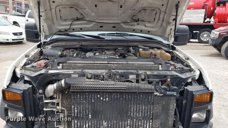 image for item DF3457 2008 Ford F450 Super Duty Crew Cab truck cab and chassis