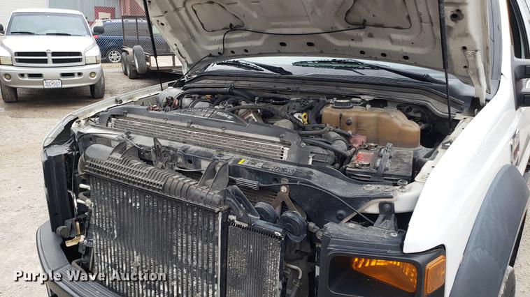 image for item DF3457 2008 Ford F450 Super Duty Crew Cab truck cab and chassis