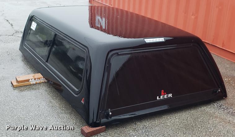 image for item DF3484 Leer topper