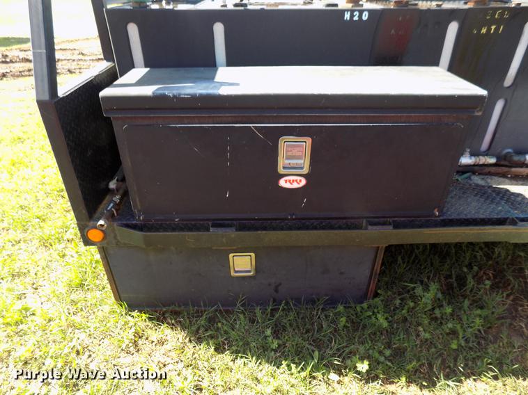 image for item DF4450 11'L x 8'W flatbed