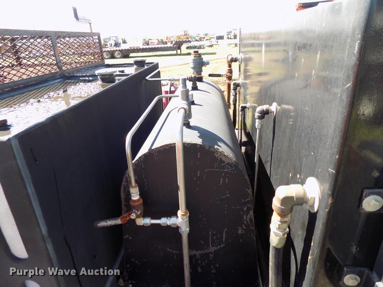 image for item DF4450 11'L x 8'W flatbed