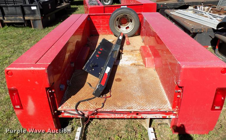 image for item DF4452 113"L x 91"W utility bed