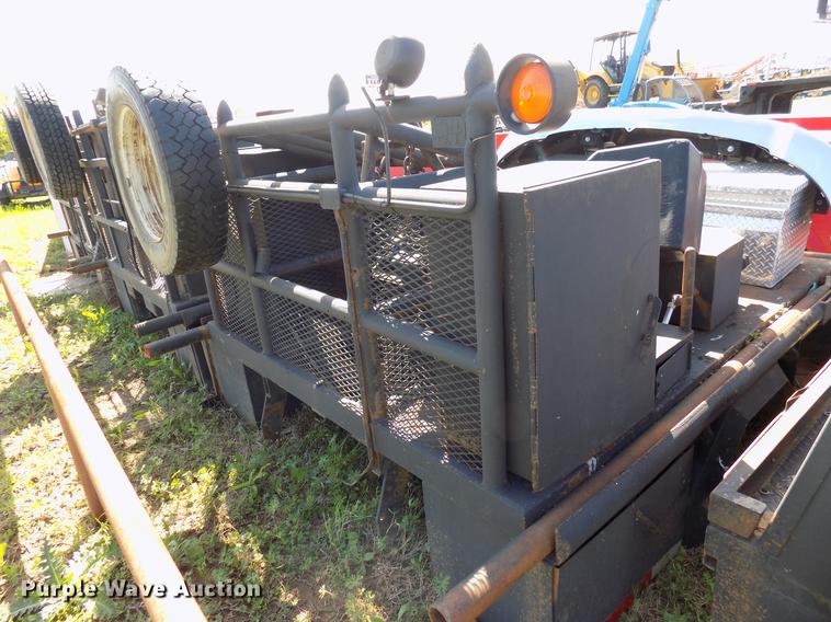 image for item DF4457 102"L x 96"W flatbed