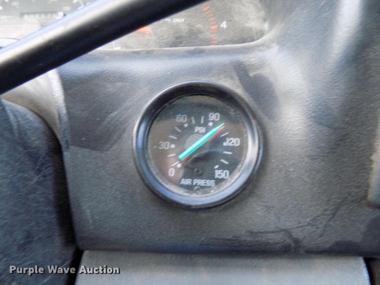 image for item DF4461 2004 Ford F650 Super Duty flatbed truck