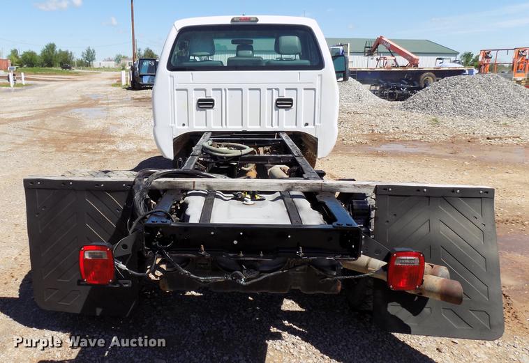 image for item DF4462 2011 Ford F550 Super Duty truck cab and chassis