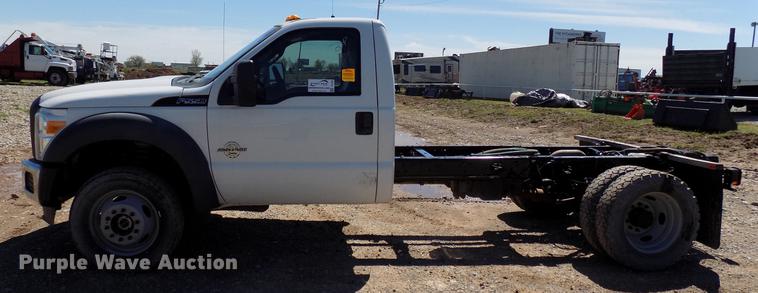 image for item DF4462 2011 Ford F550 Super Duty truck cab and chassis