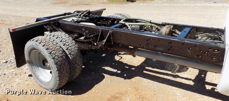 image for item DF4462 2011 Ford F550 Super Duty truck cab and chassis