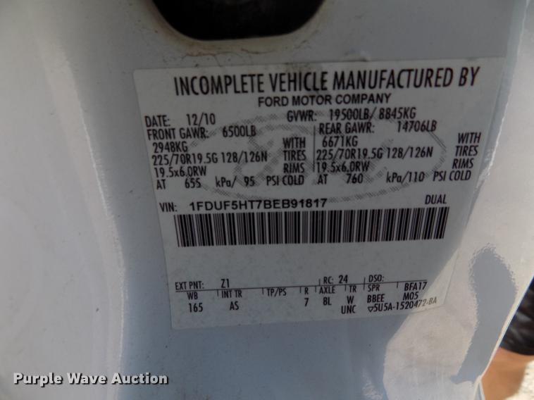 image for item DF4462 2011 Ford F550 Super Duty truck cab and chassis