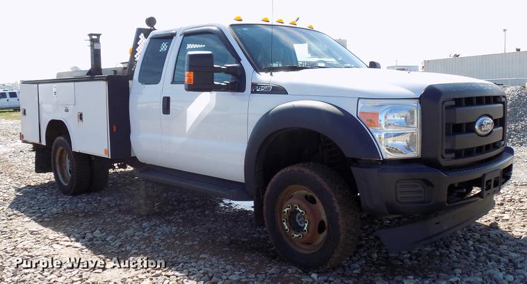 image for item DF4463 2011 Ford F450 Super Duty SuperCab utility bed truck
