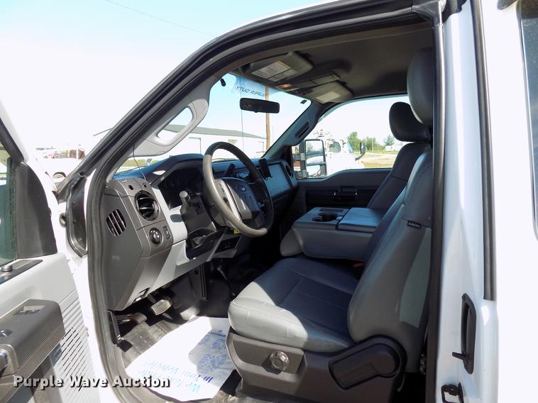 image for item DF4463 2011 Ford F450 Super Duty SuperCab utility bed truck