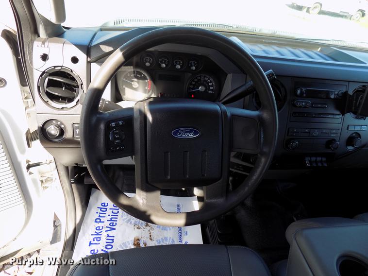 image for item DF4463 2011 Ford F450 Super Duty SuperCab utility bed truck