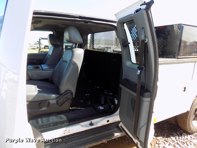 image for item DF4463 2011 Ford F450 Super Duty SuperCab utility bed truck