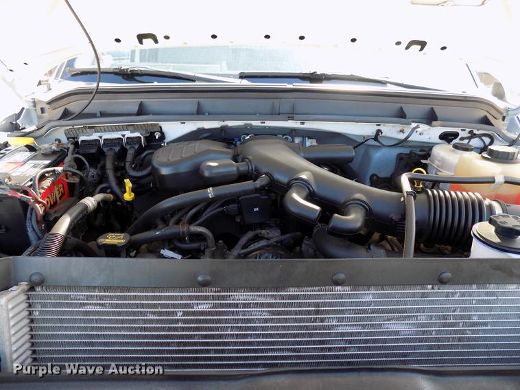 image for item DF4463 2011 Ford F450 Super Duty SuperCab utility bed truck