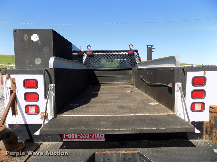 image for item DF4463 2011 Ford F450 Super Duty SuperCab utility bed truck