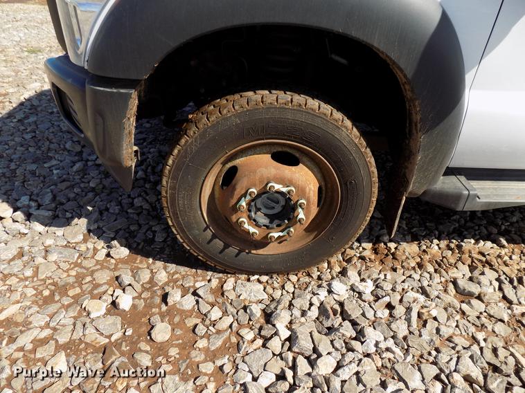 image for item DF4463 2011 Ford F450 Super Duty SuperCab utility bed truck