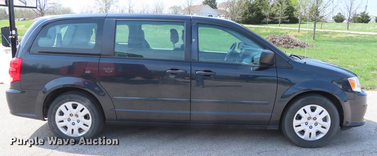 image for item DF7813 2014 Dodge Grand Caravan van