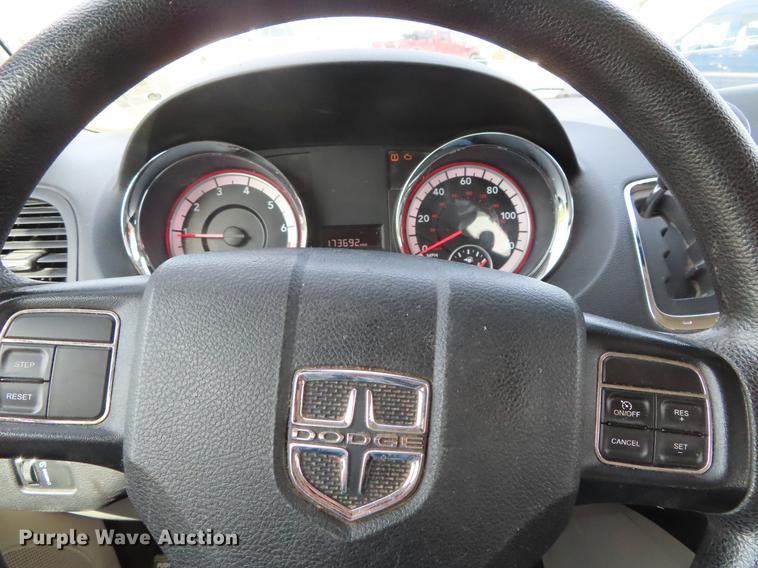 image for item DF7813 2014 Dodge Grand Caravan van