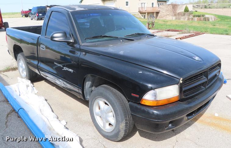 image for item DF7816 2000 Dodge Dakota Sport pickup truck