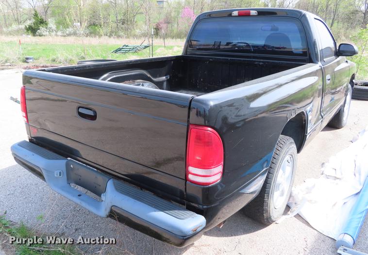 image for item DF7816 2000 Dodge Dakota Sport pickup truck